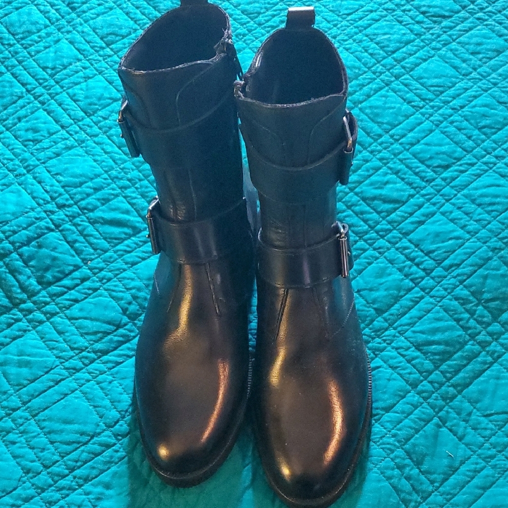 Wimems Black Buckle Boots